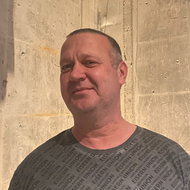  Andreas Neumicke